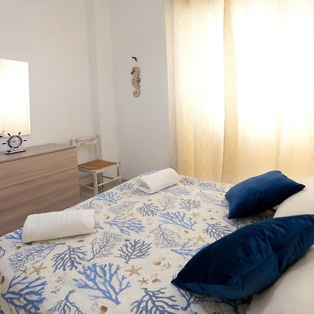 Confortevole Appartamentino กัสเตลลัมมาเร เดล โกลโฟ ภายนอก รูปภาพ