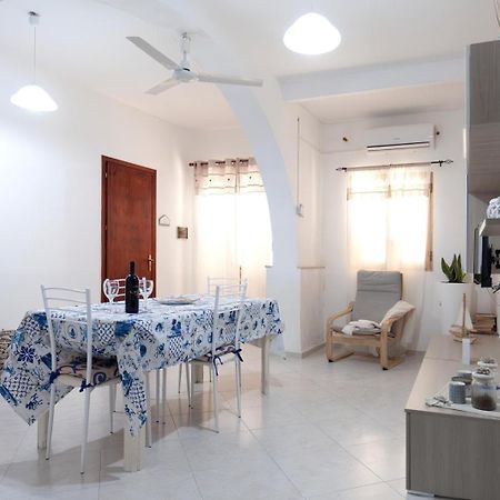 Confortevole Appartamentino กัสเตลลัมมาเร เดล โกลโฟ ภายนอก รูปภาพ