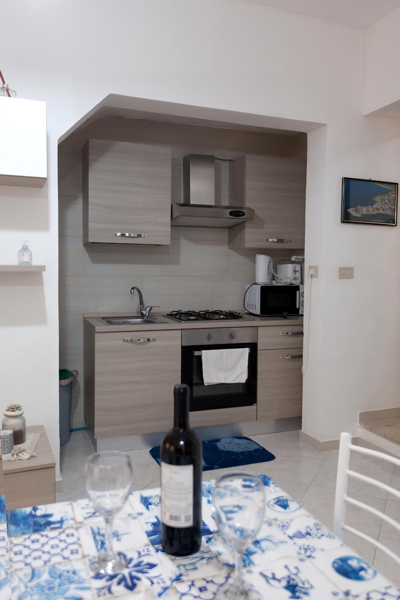 Confortevole Appartamentino กัสเตลลัมมาเร เดล โกลโฟ ภายนอก รูปภาพ